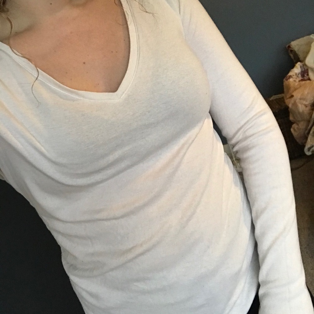 White long sleeve tee